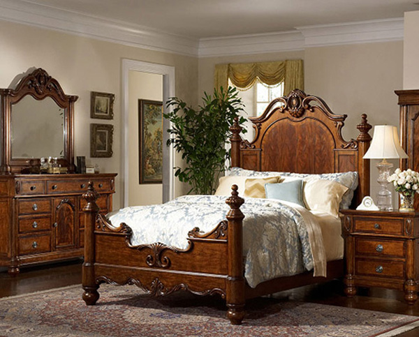 Викторианский стиль.Пример использования зеркал и рамок на стенах в интерьере спальни